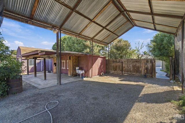 10718 Dee Dee Avenue, Bakersfield, CA 93312