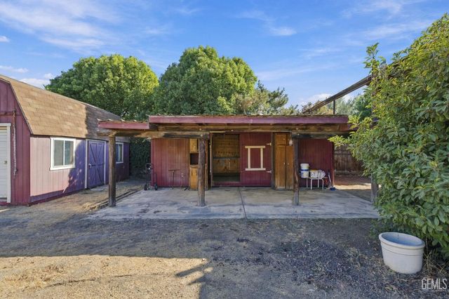 10718 Dee Dee Avenue, Bakersfield, CA 93312