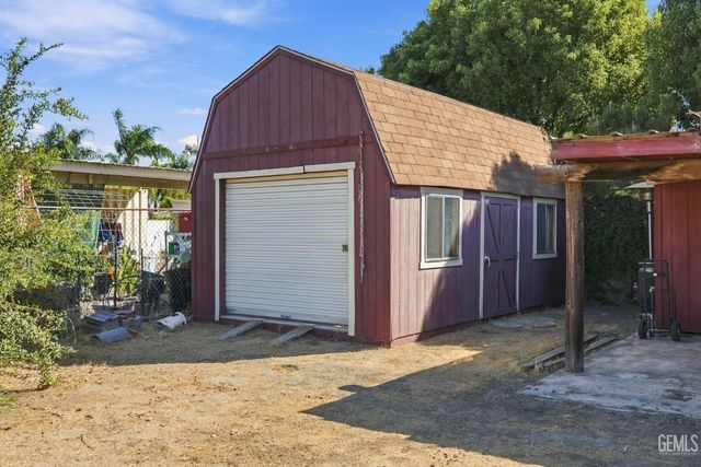 10718 Dee Dee Avenue, Bakersfield, CA 93312