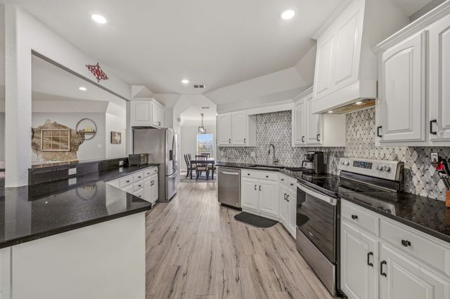 1703 Sully Court, Stephenville, TX 76401
