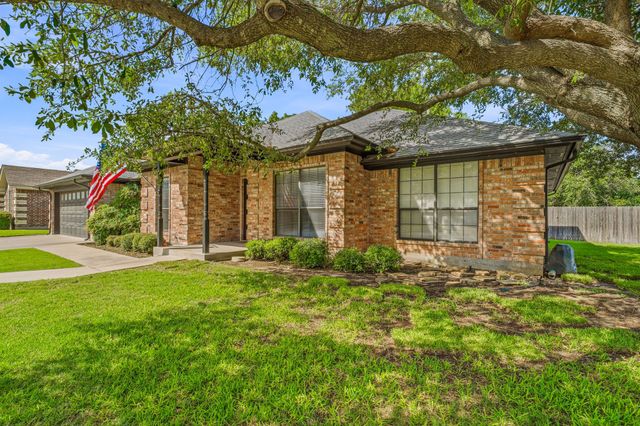 1703 Sully Court, Stephenville, TX 76401