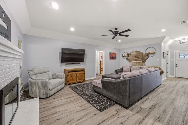 1703 Sully Court, Stephenville, TX 76401