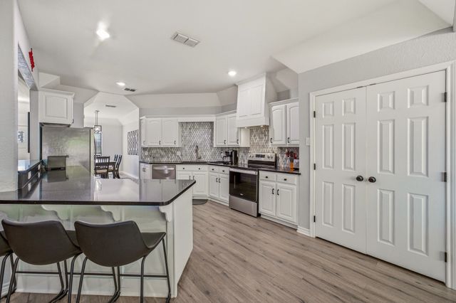 1703 Sully Court, Stephenville, TX 76401