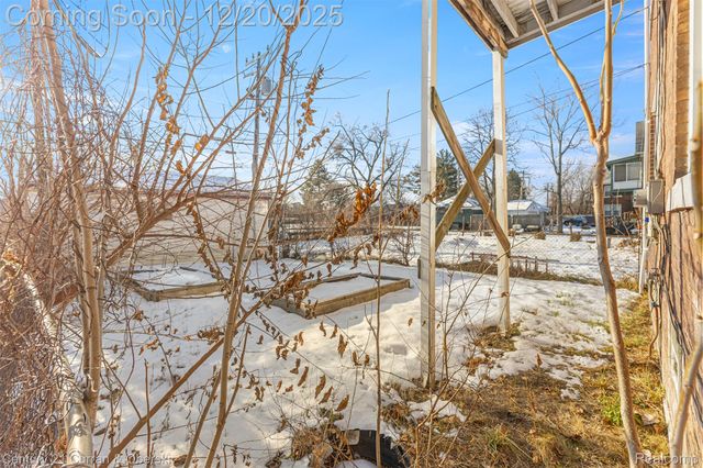 2015 Gladstone Street, Detroit, MI 48206