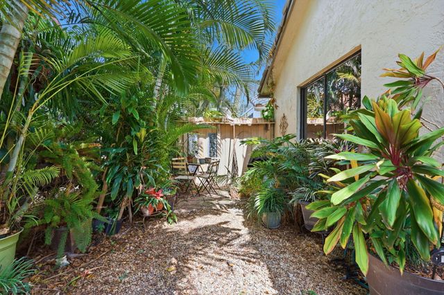 6170 BAY ISLES Drive, Boynton Beach, FL 33437