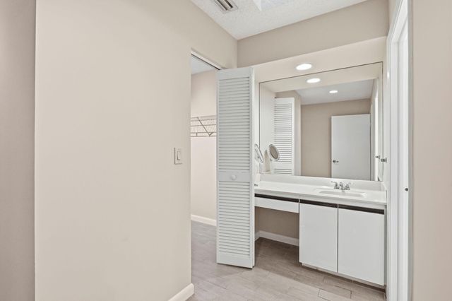 6170 BAY ISLES Drive, Boynton Beach, FL 33437