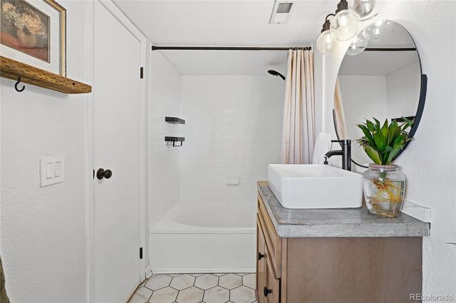 4760 S Wadsworth Boulevard A304, Littleton, CO 80123