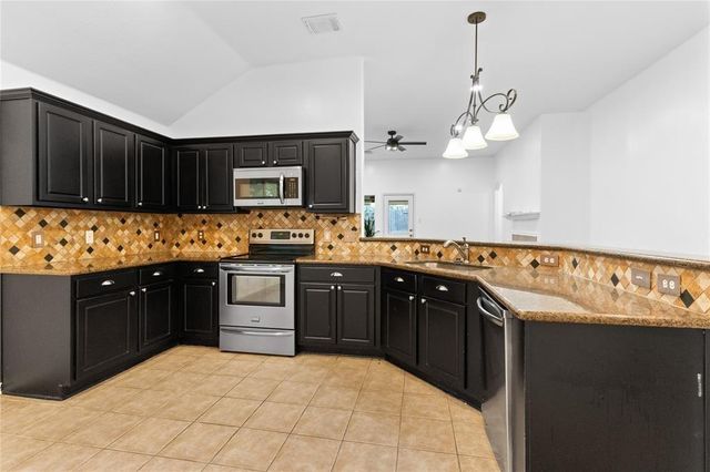 15323 Redbud Berry Way, Cypress, TX 77433