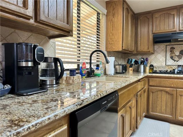 18143 Kalin Ranch, Victorville, CA 92395