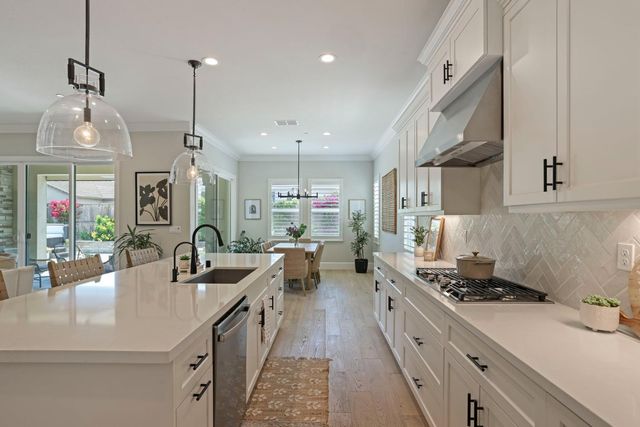 1547 Van Ruiten Dr, Lodi, CA 95242