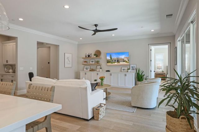 1547 Van Ruiten Dr, Lodi, CA 95242