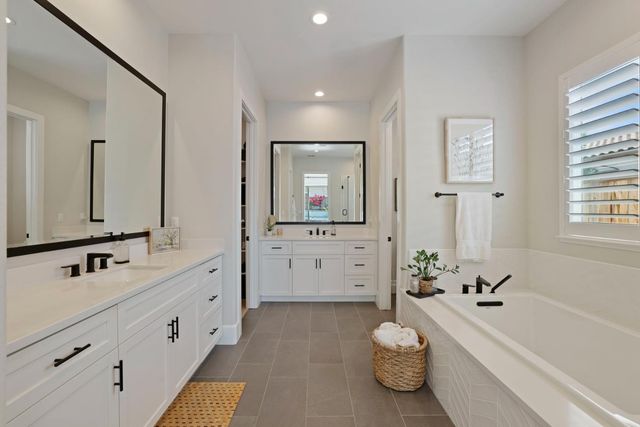 1547 Van Ruiten Dr, Lodi, CA 95242