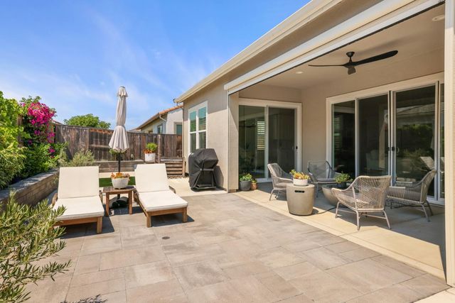 1547 Van Ruiten Dr, Lodi, CA 95242
