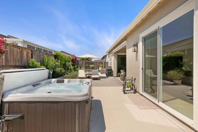 1547 Van Ruiten Dr, Lodi, CA 95242