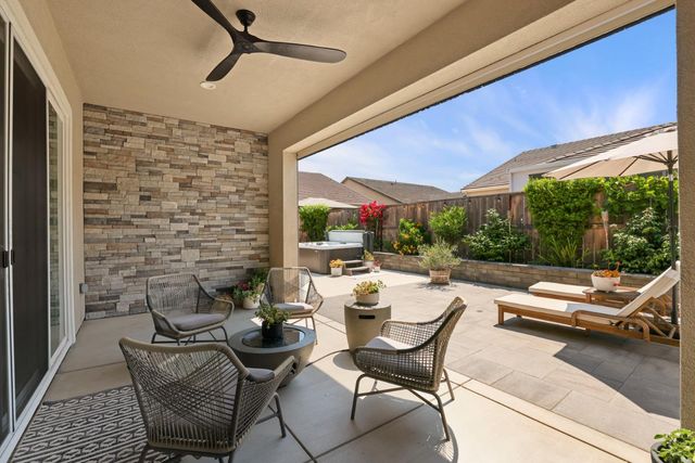 1547 Van Ruiten Dr, Lodi, CA 95242