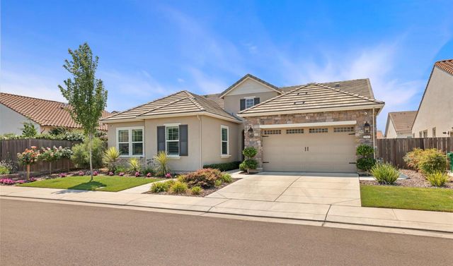 1547 Van Ruiten Dr, Lodi, CA 95242