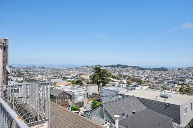 423 Lakeview Avenue, San Francisco, CA 94112