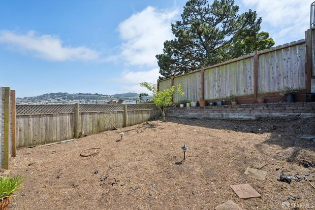 423 Lakeview Avenue, San Francisco, CA 94112
