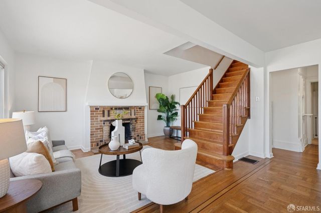 423 Lakeview Avenue, San Francisco, CA 94112