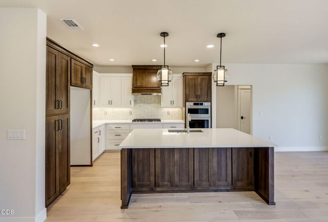491 Autumn Hills Drive, Medford, OR 97504
