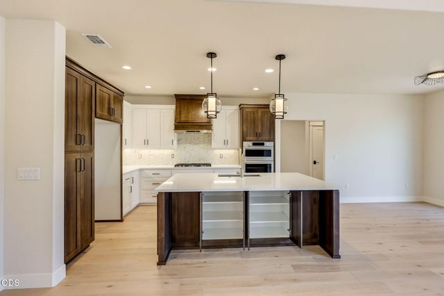 491 Autumn Hills Drive, Medford, OR 97504