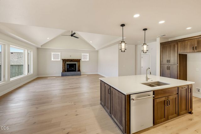 491 Autumn Hills Drive, Medford, OR 97504