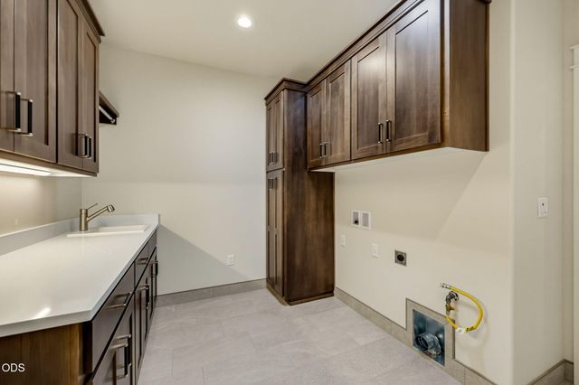 491 Autumn Hills Drive, Medford, OR 97504