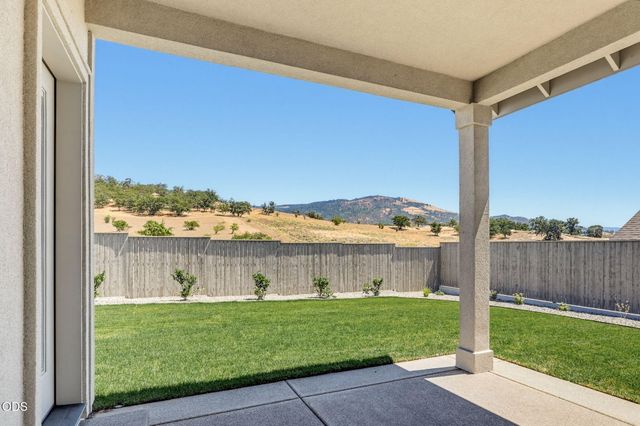 491 Autumn Hills Drive, Medford, OR 97504