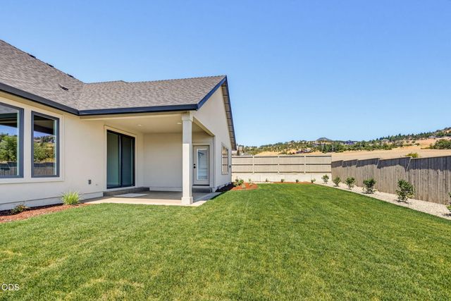 491 Autumn Hills Drive, Medford, OR 97504