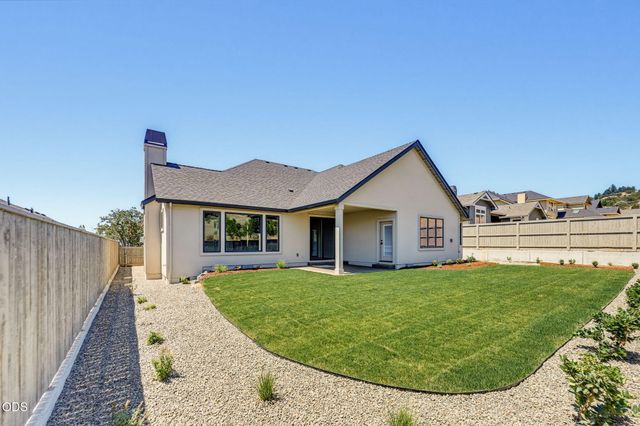 491 Autumn Hills Drive, Medford, OR 97504