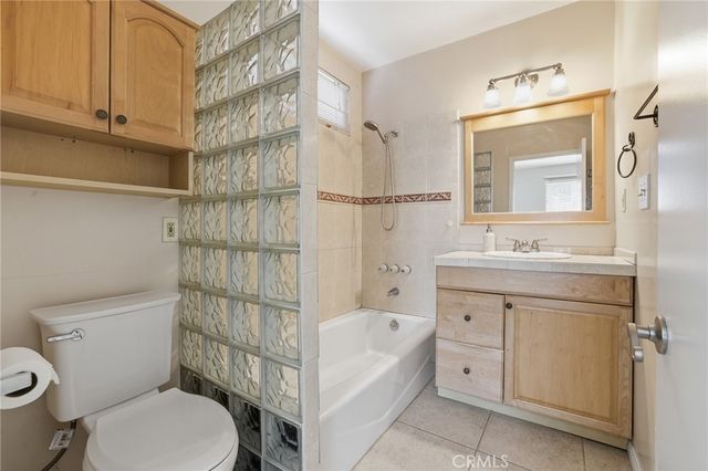 5932 Balcom, Encino, CA 91316