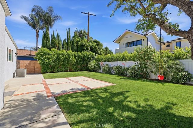 5932 Balcom, Encino, CA 91316