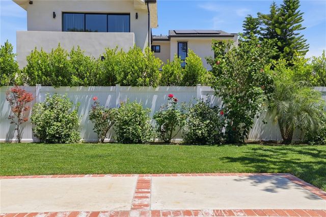 5932 Balcom, Encino, CA 91316