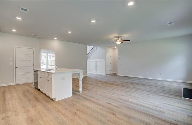 805 Moreland Drive, Hampton, GA 30228