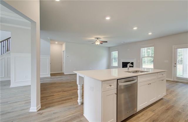 805 Moreland Drive, Hampton, GA 30228