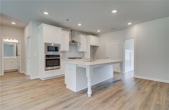 805 Moreland Drive, Hampton, GA 30228