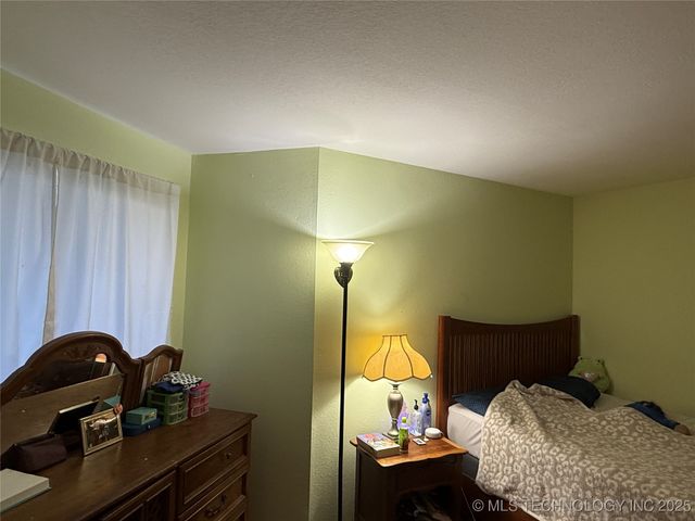 1802 E 66th Place F105, Tulsa, OK 74136