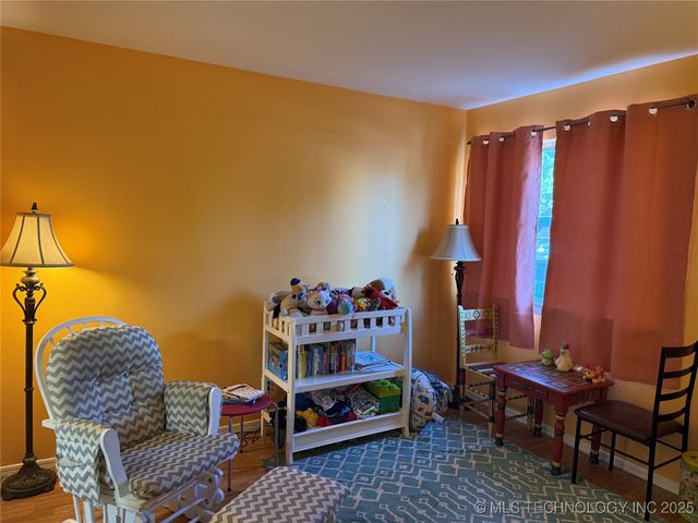 1802 E 66th Place F105, Tulsa, OK 74136