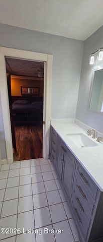 4013 Stonelanding Ct, Louisville, KY 40272