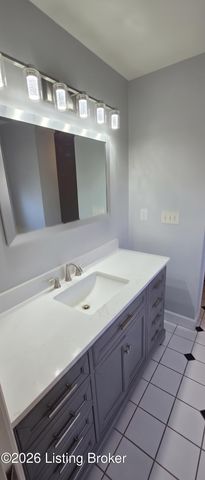 4013 Stonelanding Ct, Louisville, KY 40272