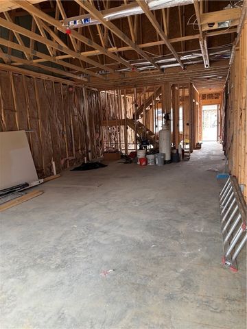 203 Willow Lane, Chippewa Twp, PA 15010