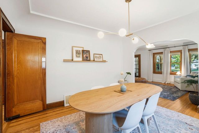 4325 N Morris BOULEVARD, Shorewood, WI 53211