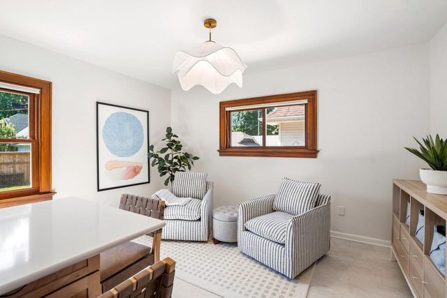 4325 N Morris BOULEVARD, Shorewood, WI 53211
