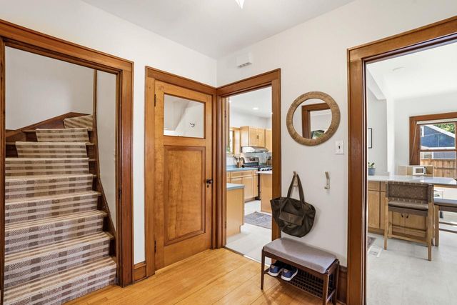 4325 N Morris BOULEVARD, Shorewood, WI 53211