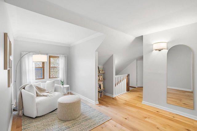 4325 N Morris BOULEVARD, Shorewood, WI 53211