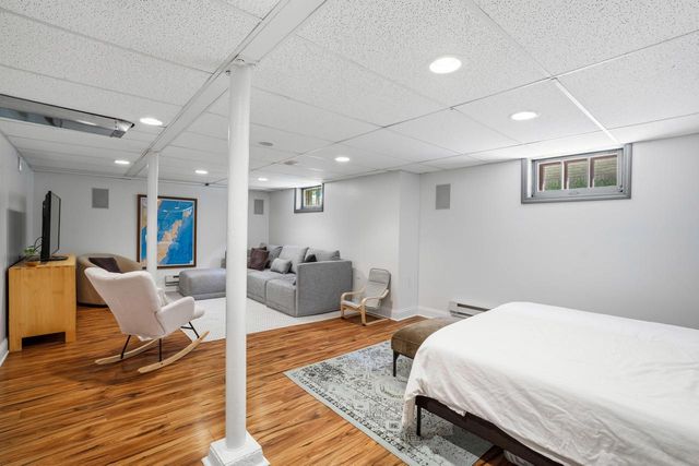 4325 N Morris BOULEVARD, Shorewood, WI 53211