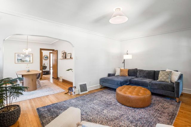 4325 N Morris BOULEVARD, Shorewood, WI 53211