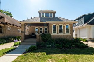 4325 N Morris BOULEVARD, Shorewood, WI 53211