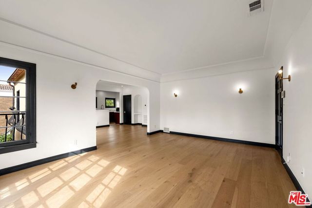 1116 -1118 S Highland Avenue, Los Angeles, CA 90019