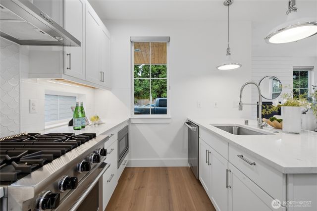 11505 112th Court NE, Kirkland, WA 98033